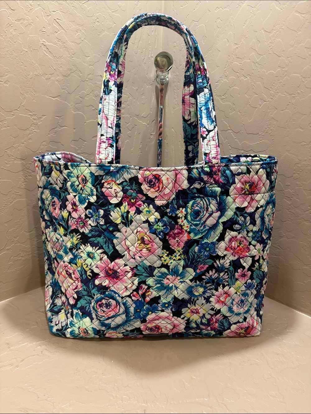 Vera Bradley Quilted Cotton Floral LRG Tote w/Detachable Zip Pouch~Garden Grove